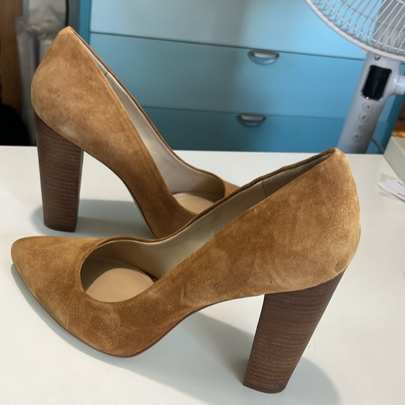 BCBGeneration PL Clarice x camel tan suede stacked 4” heel point toe sz 10 - Picture 2 of 13